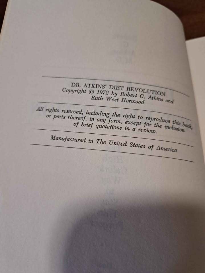 Vintage 1972 first edition of Dr Atkins diet revolution