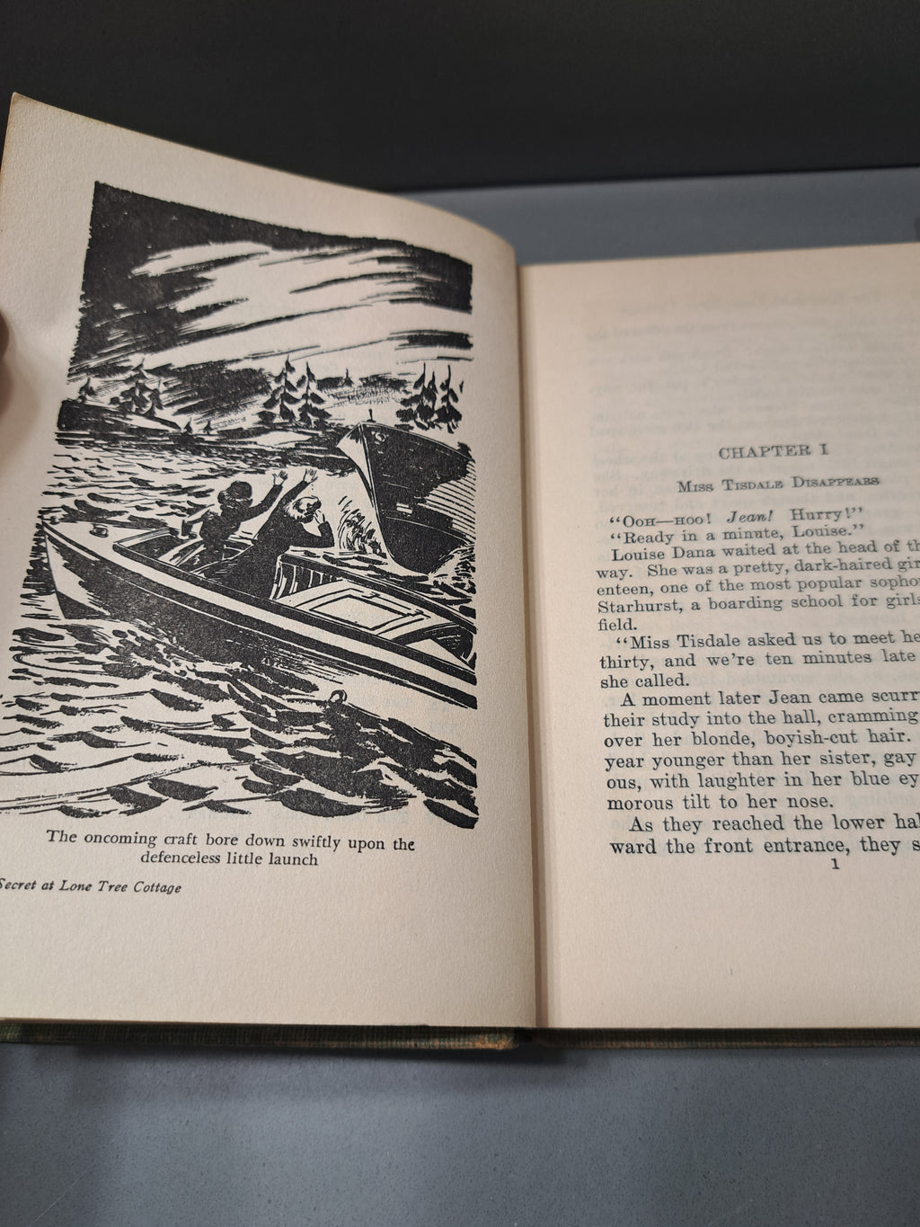 Vintage 1934 The Secret at Lone Tree Cottage by Carolyn Keene