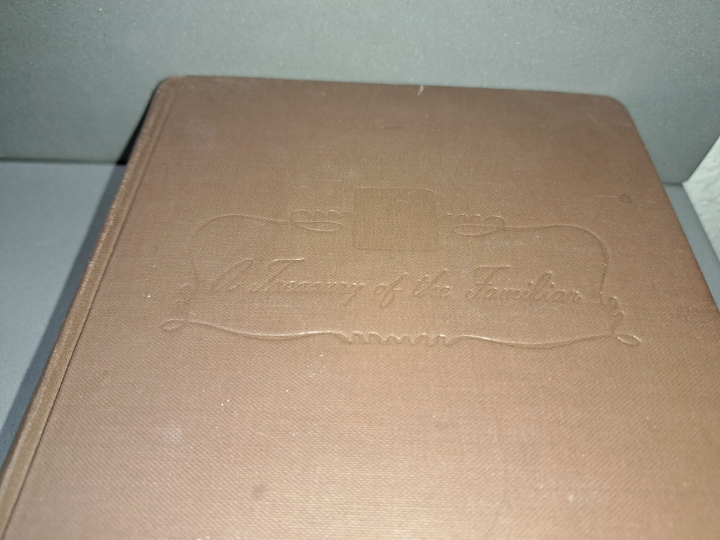 Vintage 1944 A Treasury of the Familiar edited by Ralph L Woods