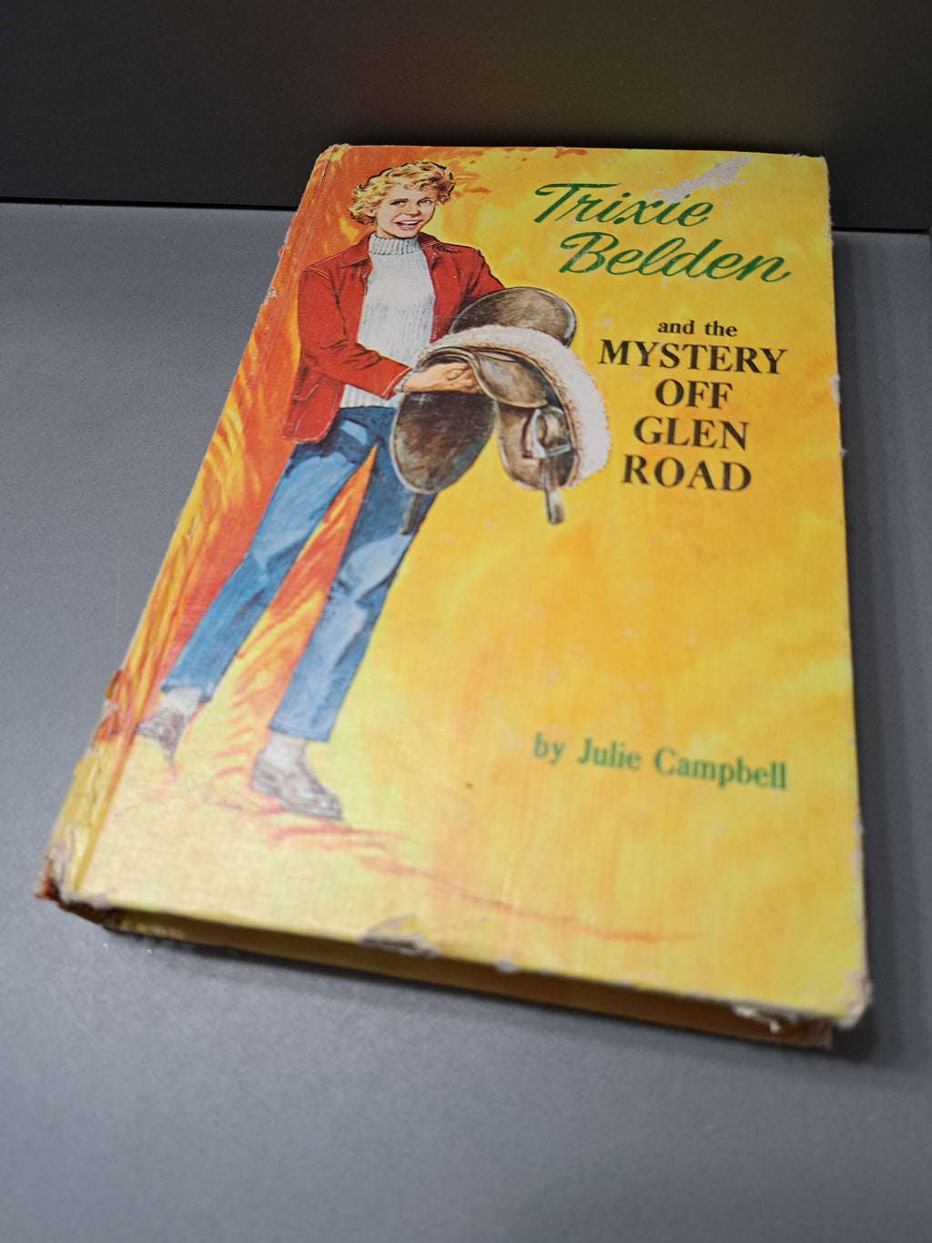 Vintage 1956 Trixie Belden and the Mystery Off Glen Road by Julie Campbell