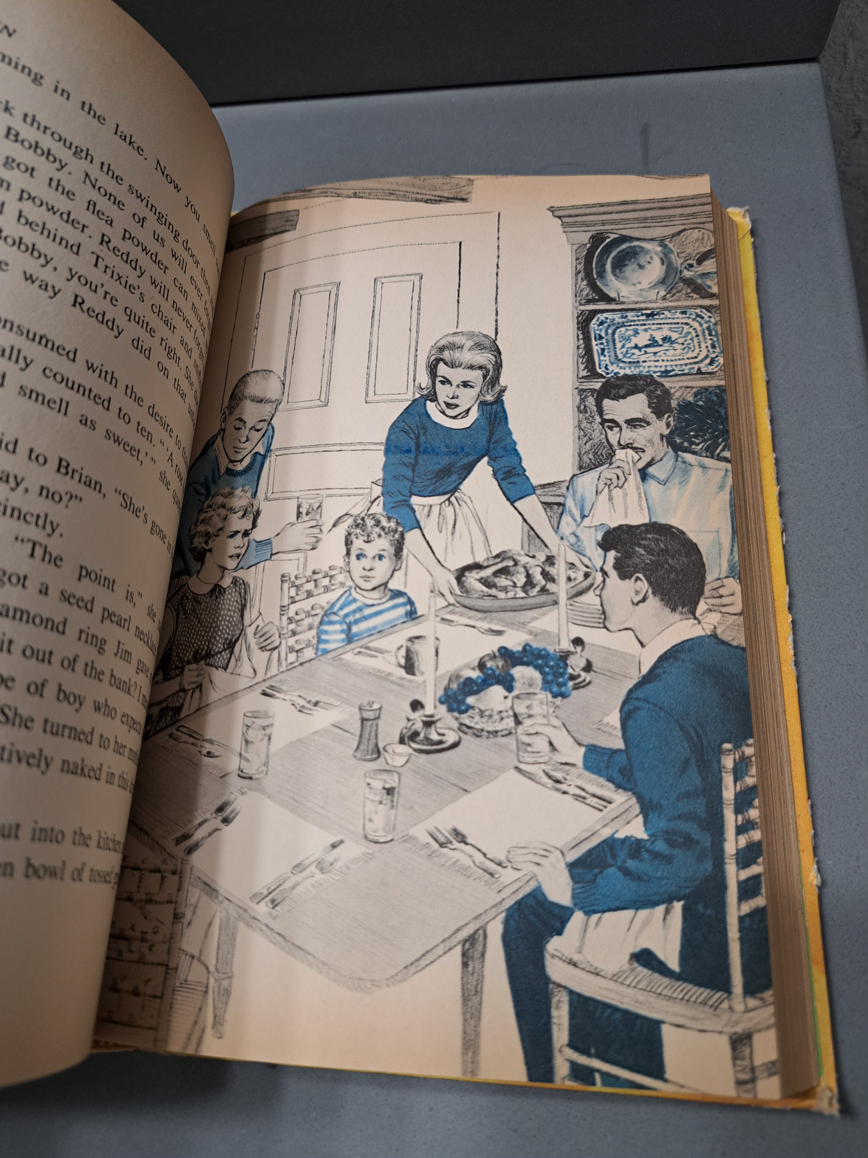 Vintage 1956 Trixie Belden and the Mystery Off Glen Road by Julie Campbell