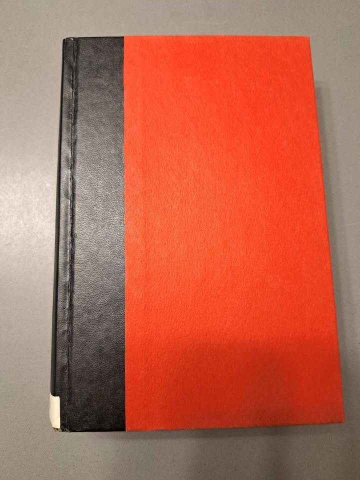 Vintage 1976 American aviator Charles Lindbergh: A Biography by Leonard Mosley (hardcover)