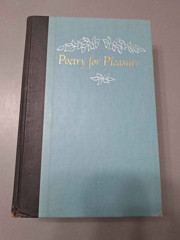 Vintage 1960 Poetry for Pleasure. The Hallmark Book of Poetry