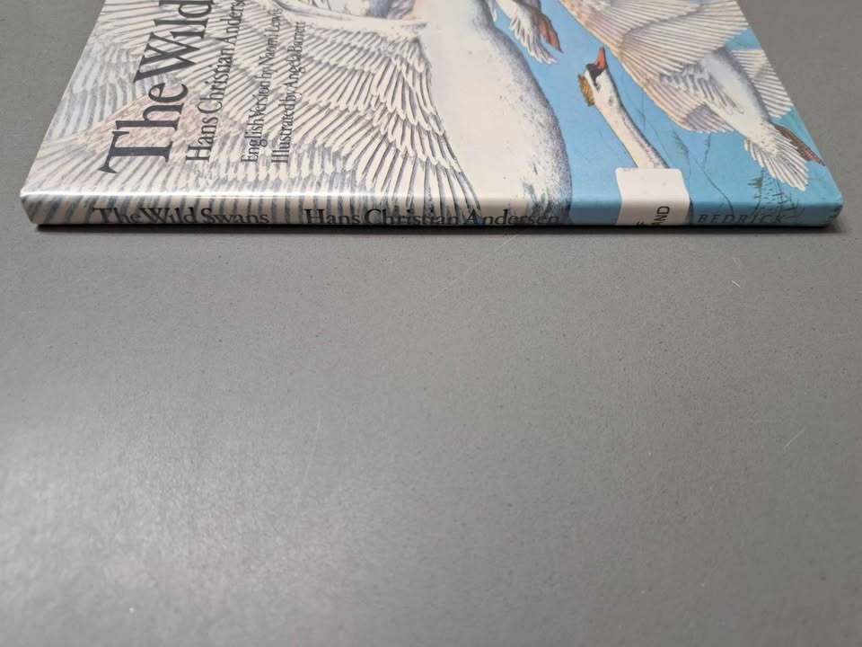 Vintage 1964 first edition of the fairytale The Wild Swans by Hans Christian Andersen (hardcover)