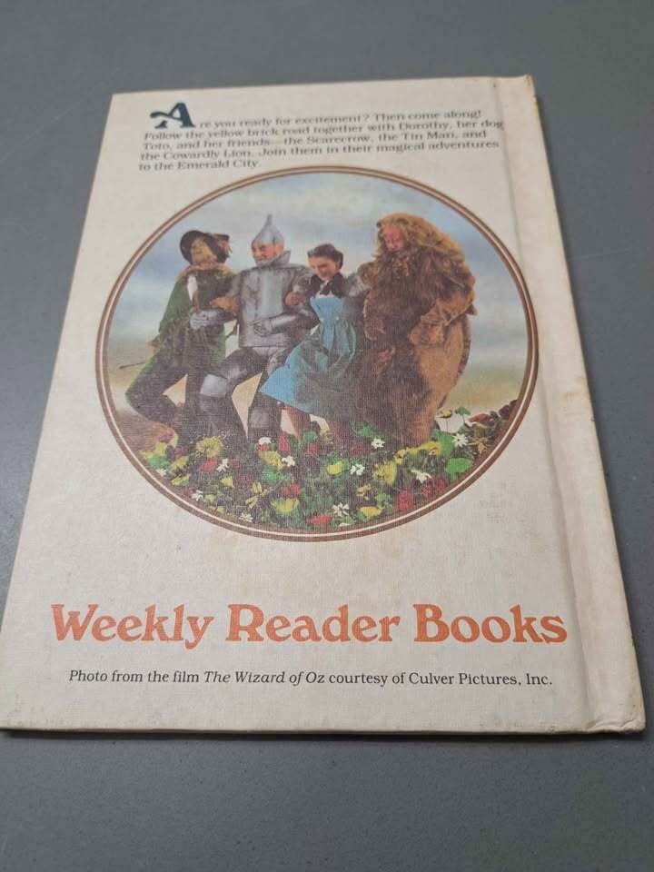 Vintage 1984 The Wizard of Oz (Weekly Reader Books)