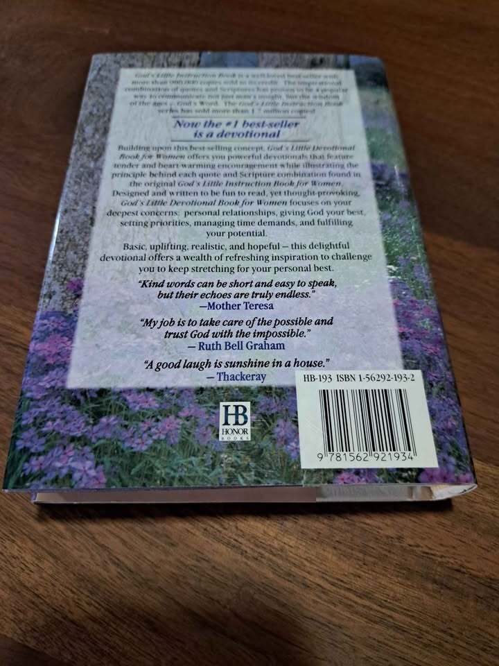 God's Little Devotional Book for Women