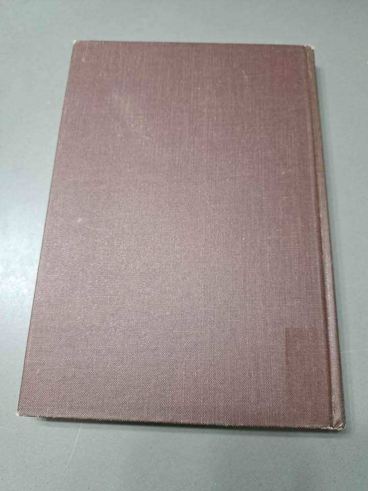 Vintage 1969 first printing of Discovering Man's Past in the Americas. National Geographic Society