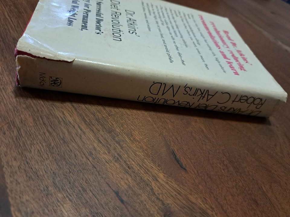 Vintage 1972 first edition of Dr Atkins diet revolution