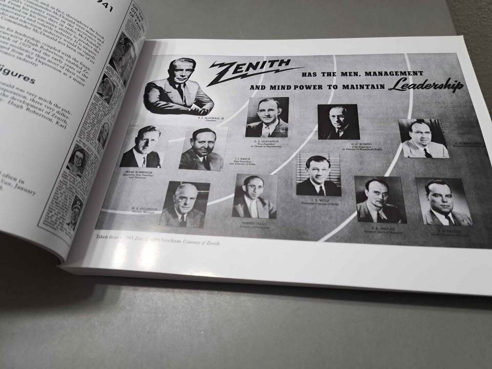 Zenith the Glory Years 1936-1945 History and Products / paperback