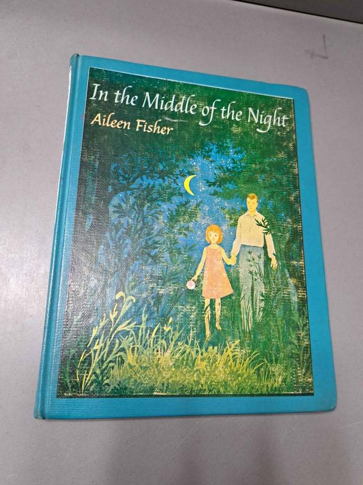 Vintage 1965 first edition of In the Middle of the Night by Aileen Fisher (hardcover)