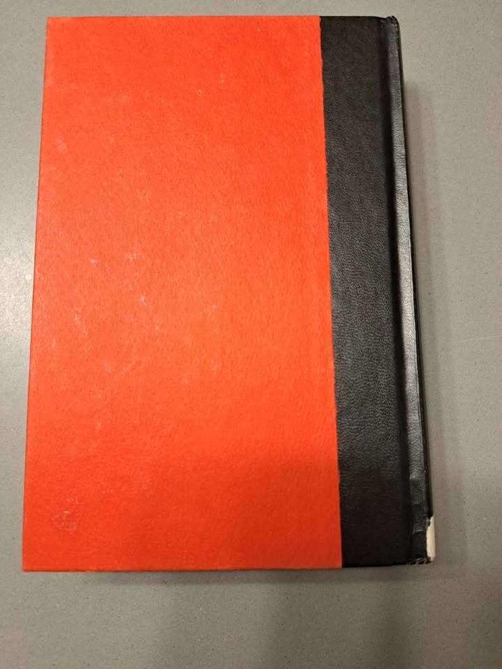 Vintage 1976 American aviator Charles Lindbergh: A Biography by Leonard Mosley (hardcover)