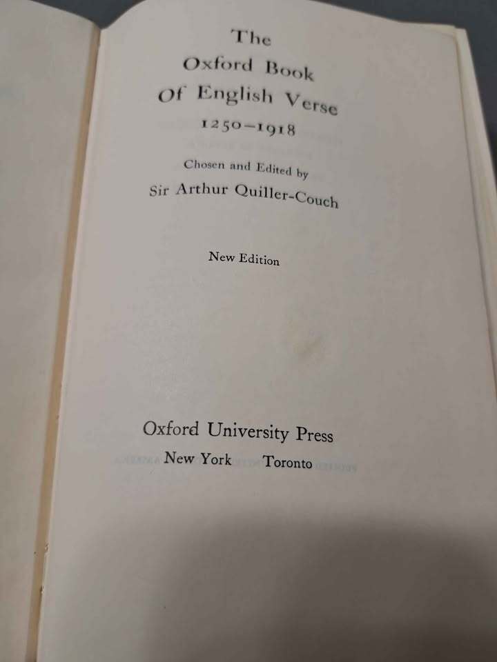 Vintage 1955 edition of The Oxford Book of English Verse 1250-1918 (hardcover)