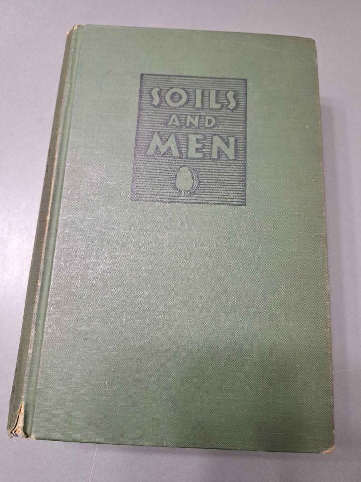 Vintage 1938 Soils and Men. Yearbook of Agriculture USDA